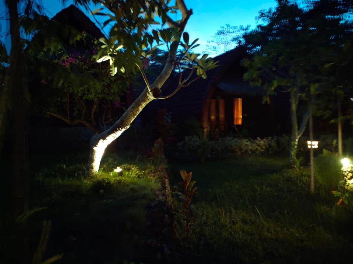 Bougainvillea Bungalow Batumadeg Εξωτερικό φωτογραφία
