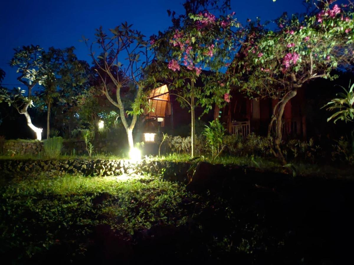 Bougainvillea Bungalow Batumadeg Εξωτερικό φωτογραφία