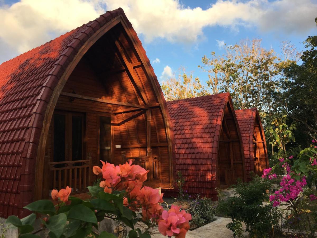 Bougainvillea Bungalow Batumadeg Εξωτερικό φωτογραφία